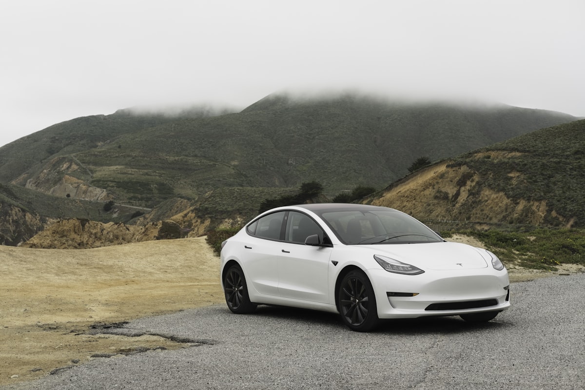 TSLA (Tesla) Investment Analysis: Four Growth Curves, One Valuation Universe